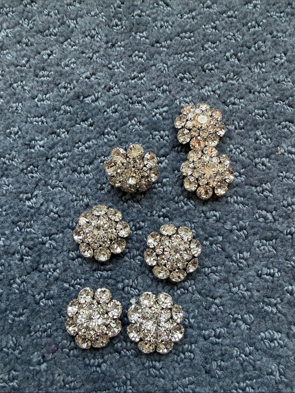 Set of 7 Crystal Cluster buttons- Clear Sparkle